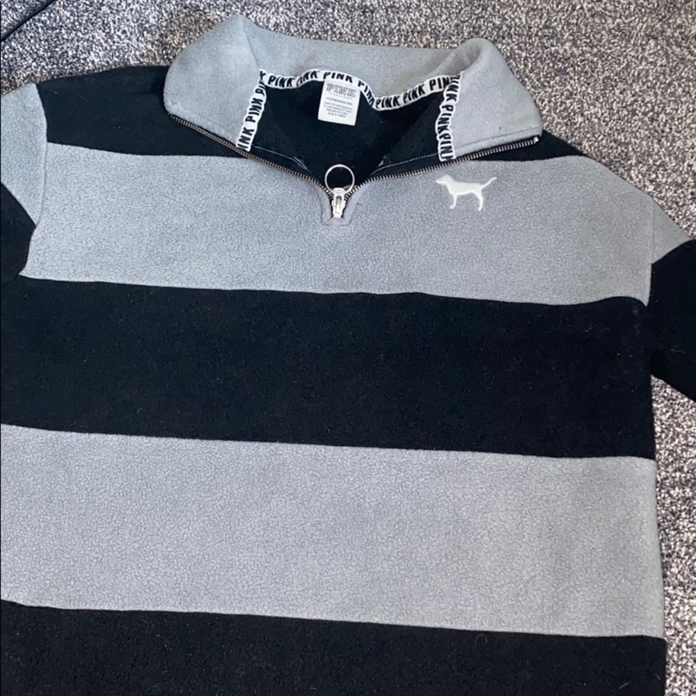 Crewneck sweater